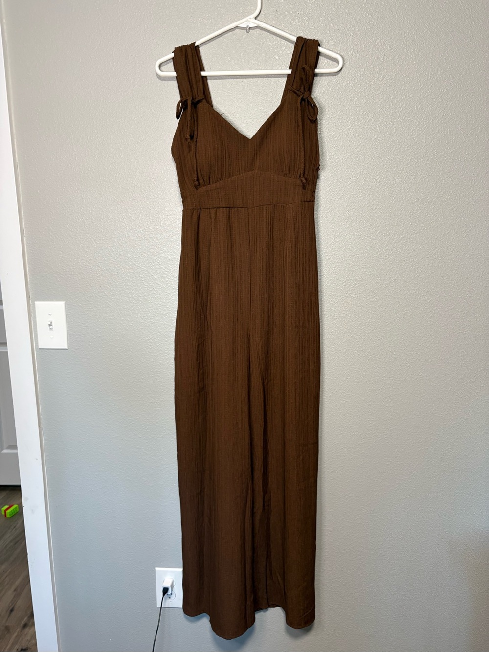Charli & Jean Brown Wide Leg Jumpsuit Sleeveless Tie Strap Textured Size Medium